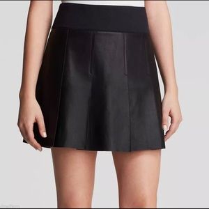 Vince 💯 leather size 10 skirt NWT